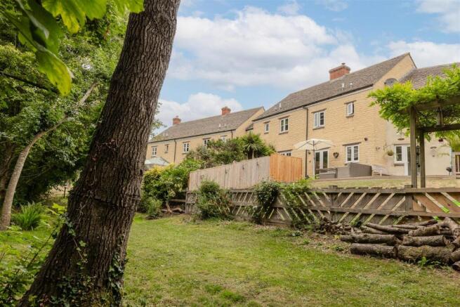 3 bed property, in Washington Terrace, £450,000