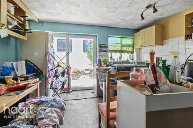 4 bed property, in Opal Green, £250,000