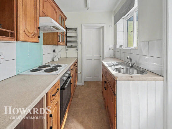 3 bed property, in School Road, £180,000