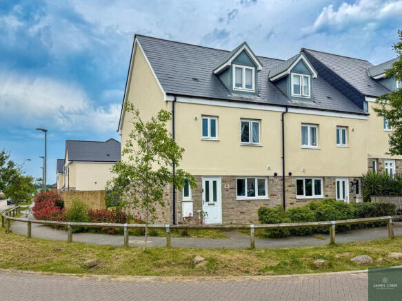 4 bed property, in Fordh Talgarrek, £350,000
