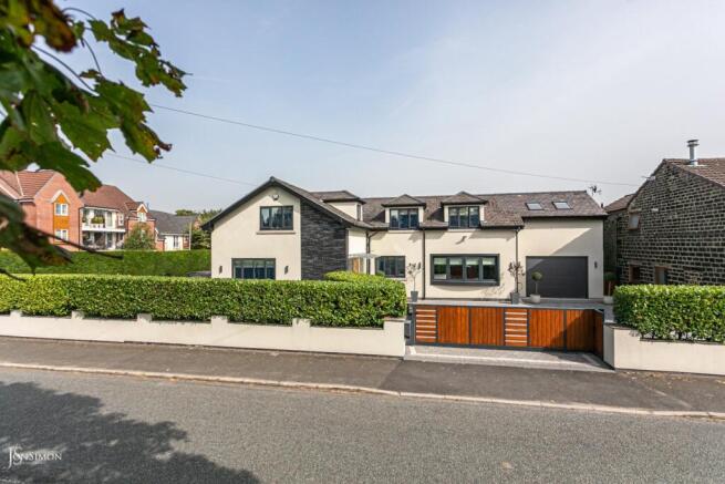 5 bed property, in Brandlesholme Road, £1,150,000