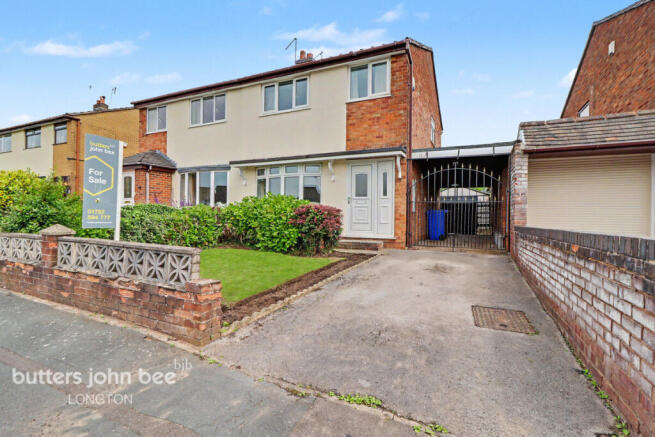 3 bed property, in Gardiner Drive, £150,000