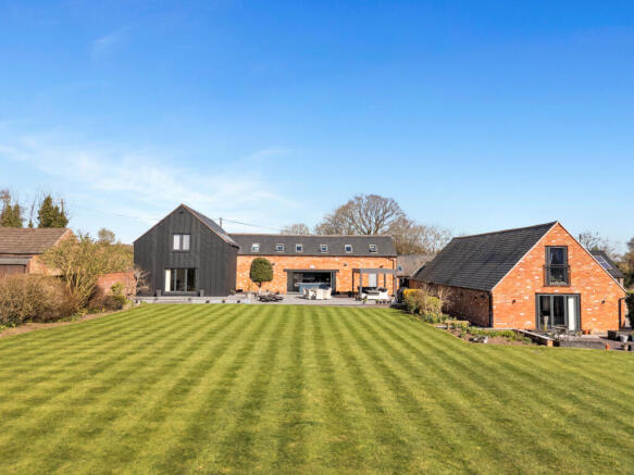 6 bed property, in Garlands Lane, £1,600,000