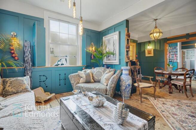 6 bed property, in Georgian House, £950,000