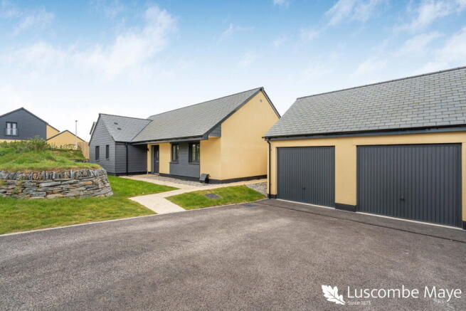 3 bed property, in Dartmouth, £585,000