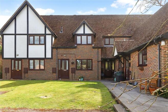 1 bed property, in Broad Ha'penny, £200,000