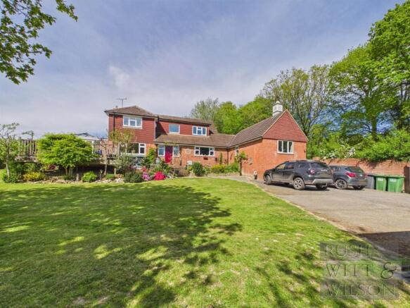 4 bed property, in Crazy Lane, £750,000