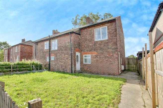 3 bed property, in Nattress Terrace, £100,000