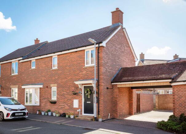 3 bed property, in Marjoram Road, £375,000