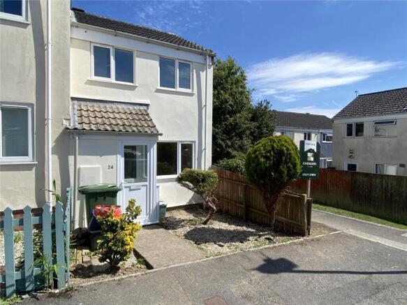 2 bed property, in Walnut Way, £160,000
