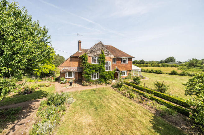 5 bed property, in New House Lane, £1,075,000
