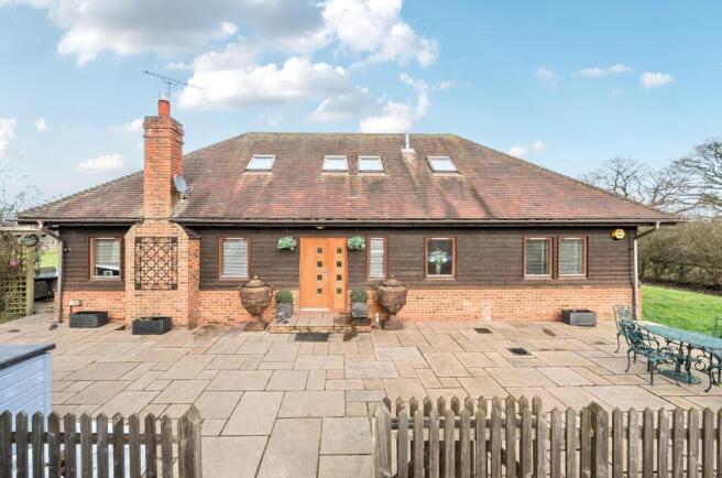 4 bed property, in Bethersden, £1,500,000