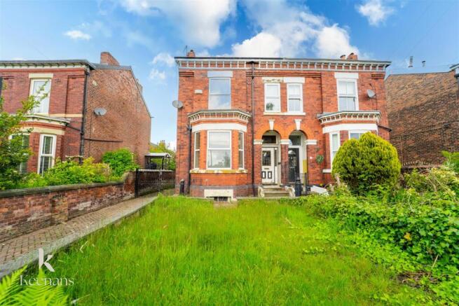 3 bed property, in Worsley Road, £349,950
