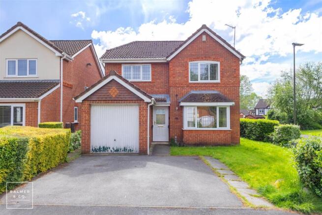 4 bed property, in Gretna Road, £325,000