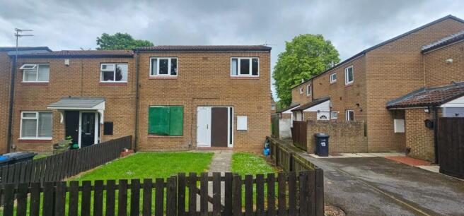 2 bed property, in 9 Melton Walk, £50,000