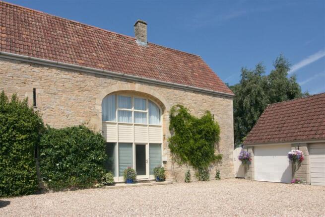 4 bed property, in North Tythe Barn, £850,000