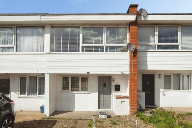 2 bed property, in The Mews, £450,000