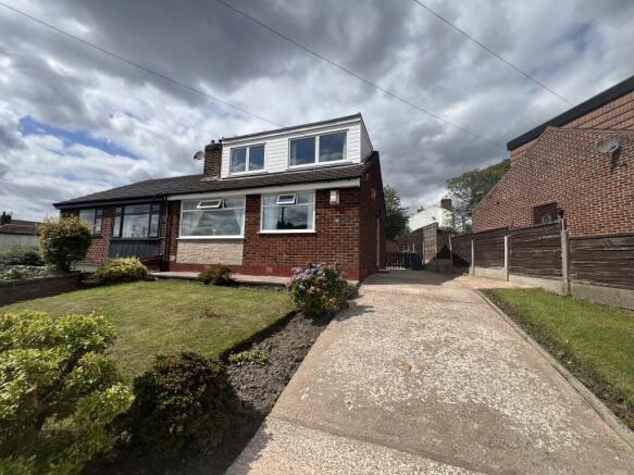 3 bed property, in Rydal Close, £280,000