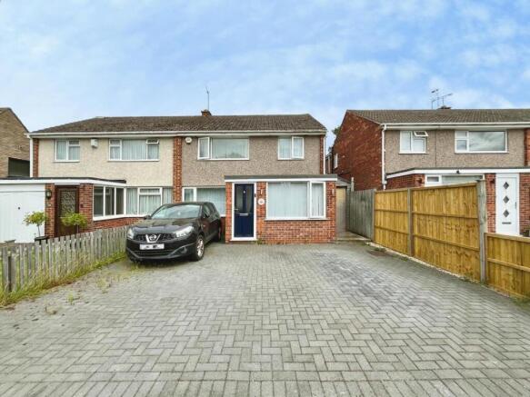 3 bed property, in Bignal Drive, £290,000