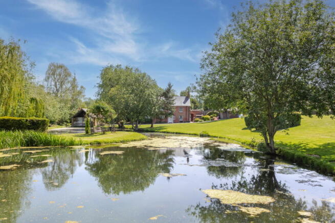 5 bed property, in Fairwood Road, £1,500,000