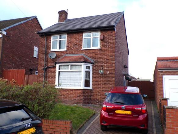 3 bed property, in Bradshaw Avenue, £249,950