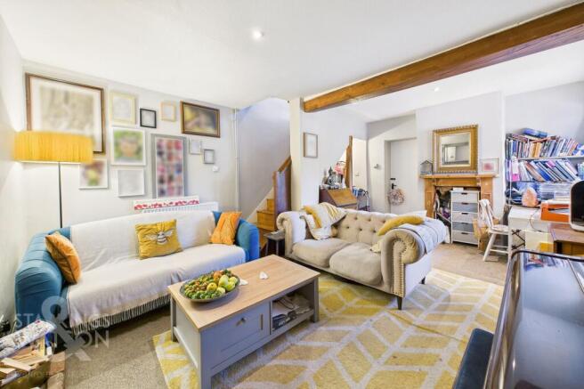 3 bed property, in St. James Plain, £275,000