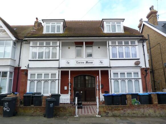 1 bed property, in Norfolk Road, £139,950