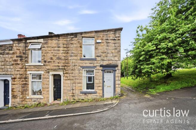 2 bed property, in Everton Street, £75,000