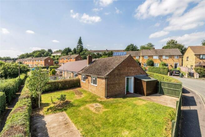 2 bed property, in Sidney Road, £175,000