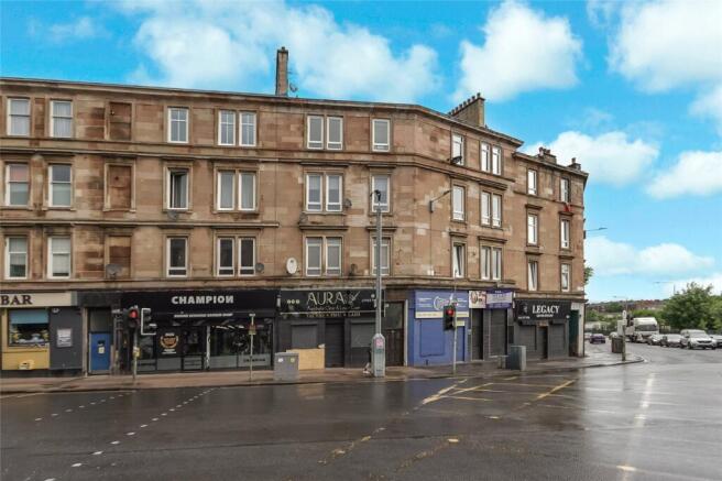 1 bed property, in Duke Street, £50,000