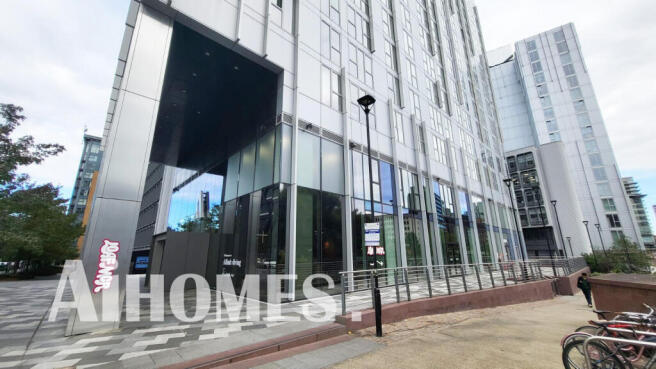 1 bed property, in 951920ALRV, £250,000
