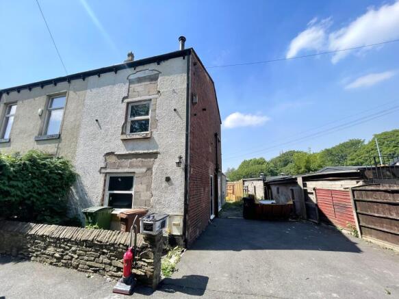 4 bed property, in George Lane, £295,000