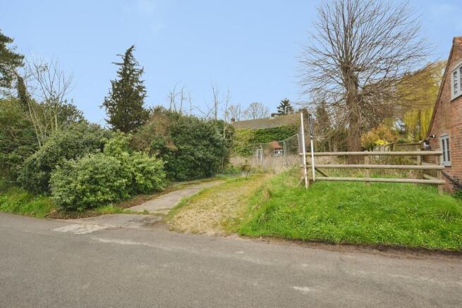 Land, in Hockerton Road, £500,000