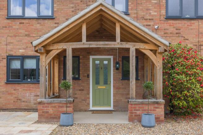 5 bed property, in Spacious and Modern Family Living in the Heart of Griston, £475,000