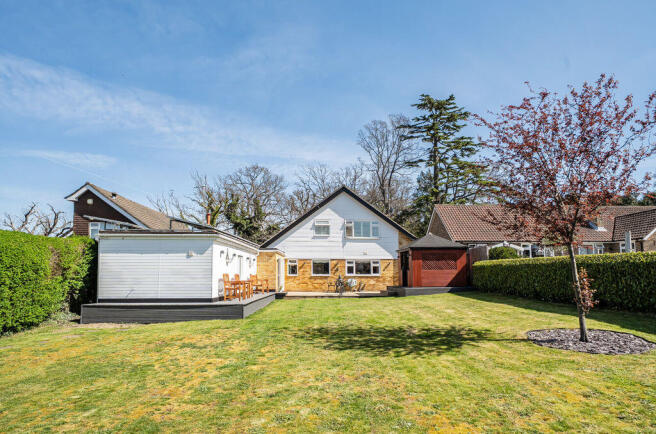 4 bed property, in Kenley Lane, £895,000
