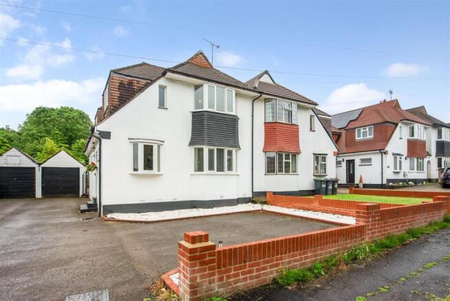 3 bed property, in The Dale, £575,000