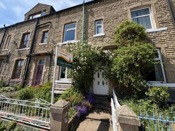 4 bed property, in Hangingroyd Lane, £350,000
