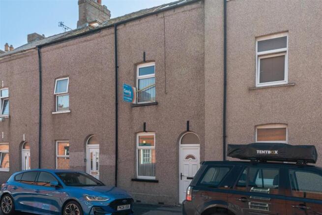 3 bed property, in Howe Street, £89,950