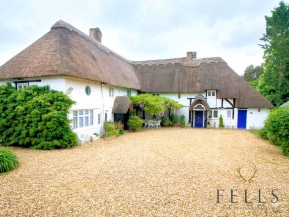 6 bed property, in Fordingbridge SP6, £1,250,000