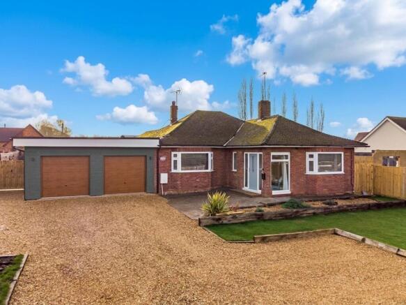 4 bed property, in Witcham Road, £500,000