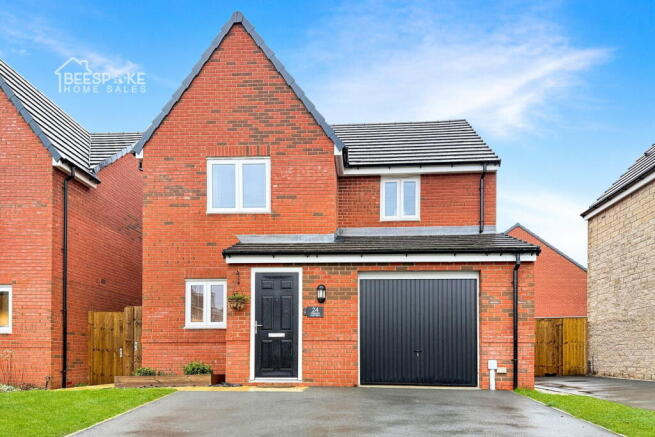 3 bed property, in Miners Close, £255,000