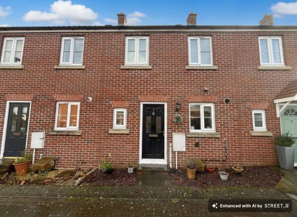 2 bed property, in Dakota Close, £230,000