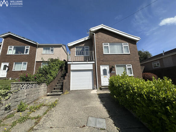 2 bed property, in Gorwel, £260,000