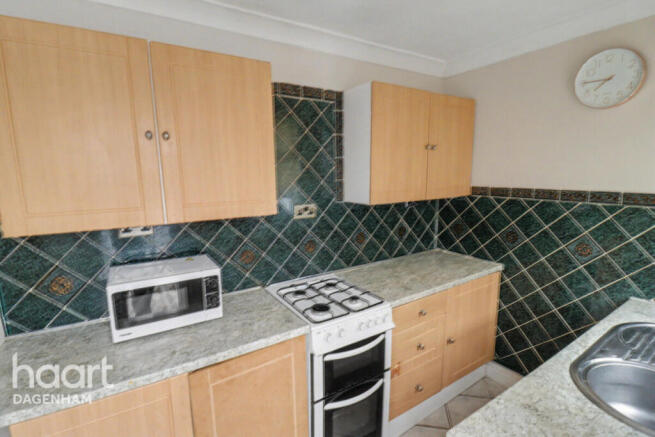 3 bed property, in Holgate Road, £350,000