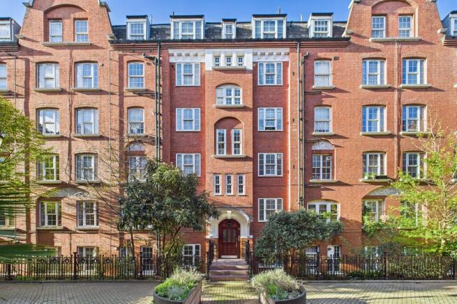 Studio, in Probyn House, £330,000