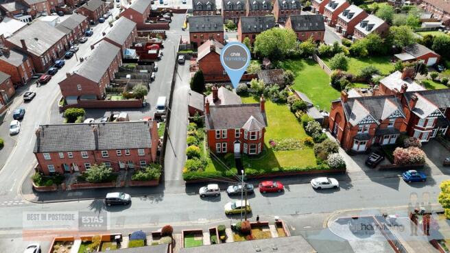 5 bed property, in Bradwall Road, £700,000