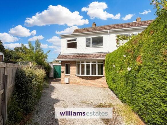 3 bed property, in Bro Afallon, £205,000
