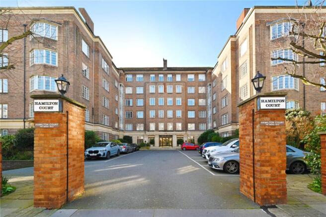 3 bed property, in Hamilton Court, £1,200,000