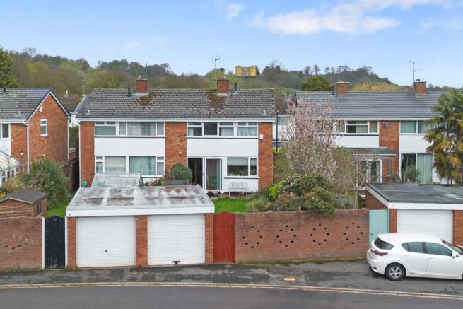 3 bed property, in Bristol BS16, £350,000