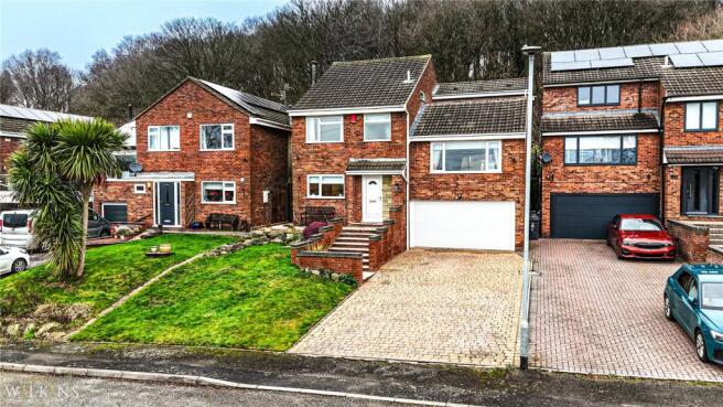 4 bed property, in Watling Street, £455,000